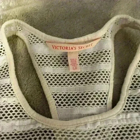 Victorias Secret White Beach Cover Up  Size Small - Picture 2 of 4